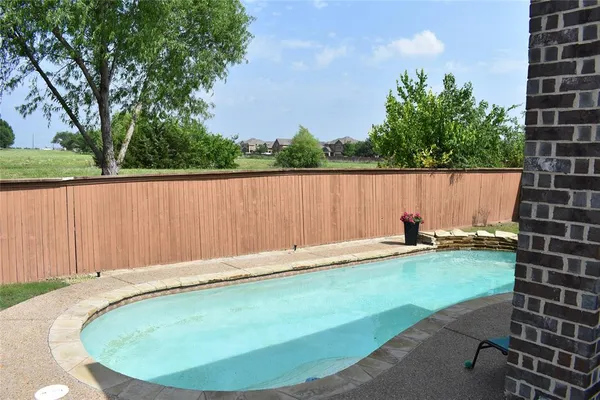 $435,500 | 490 Oak Hills Lane, Fate, TX 75189