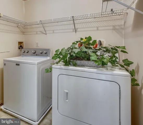 $2,550 | 407 Palmspring Drive, Gaithersburg, MD 20878