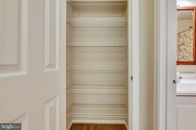 $2,550 | 407 Palmspring Drive, Gaithersburg, MD 20878