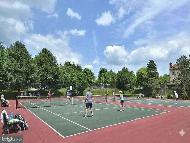 $2,550 | 407 Palmspring Drive, Gaithersburg, MD 20878