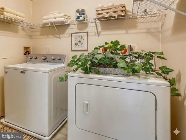 $2,550 | 407 Palmspring Drive, Gaithersburg, MD 20878