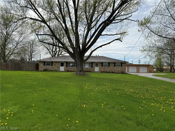 $1,450 | 12920 Fountain Court, Strongsville, OH 44136
