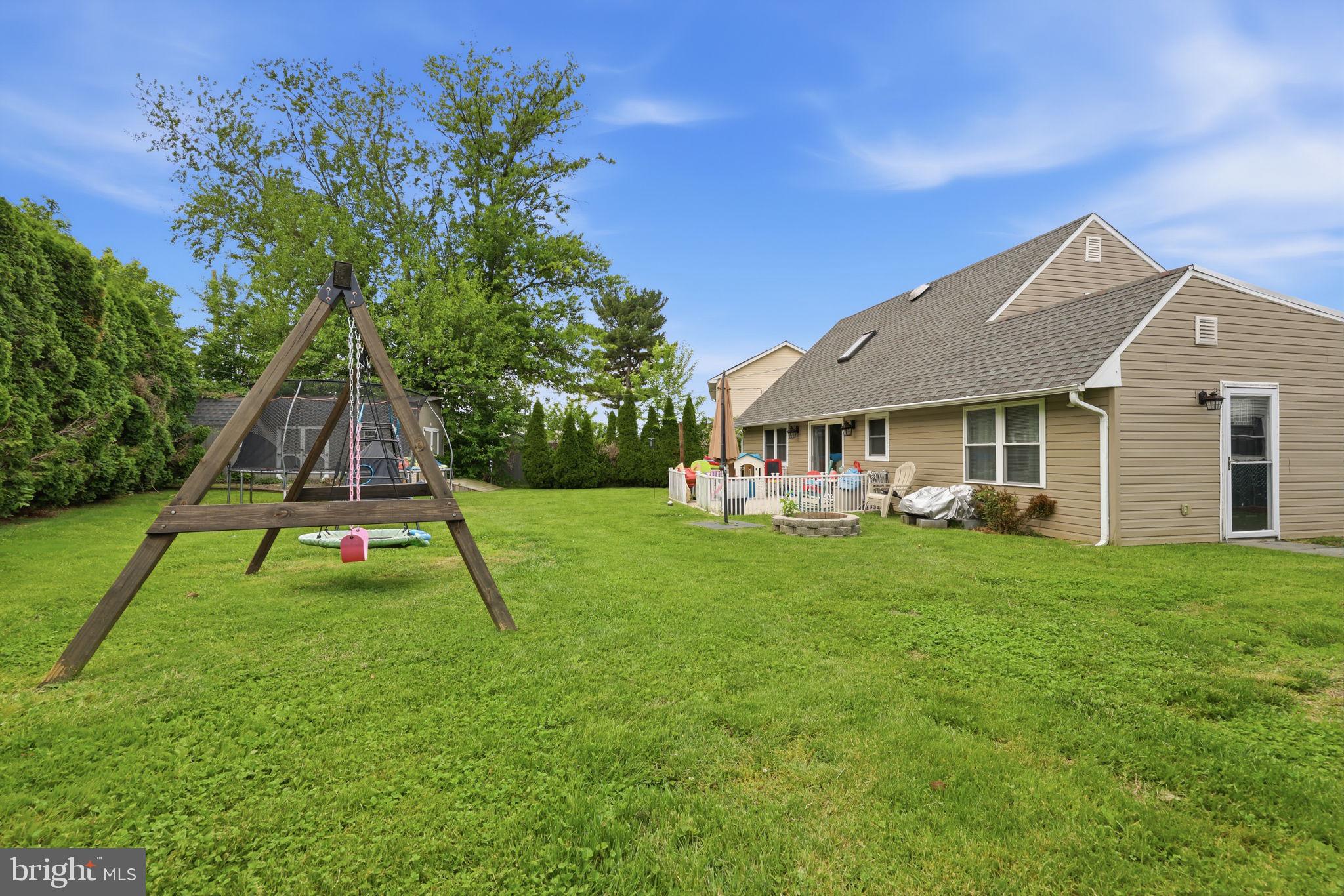 10 Inland Road Levittown, PA 19057 - Photo 33 of 35 Gallery Image 33