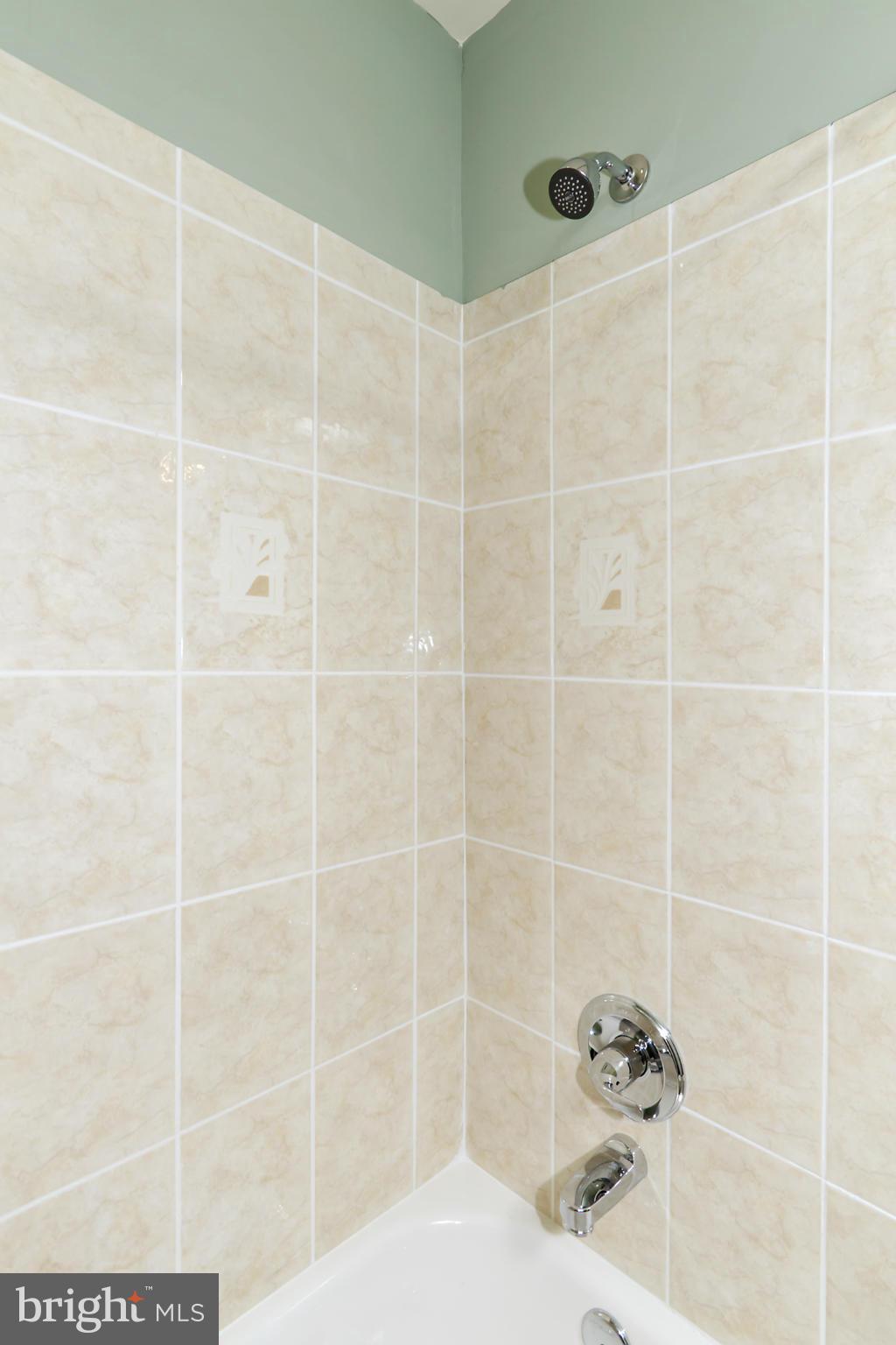 4539 Pen Lucy Road Baltimore, MD 21229 - Photo 13 of 30 Bath