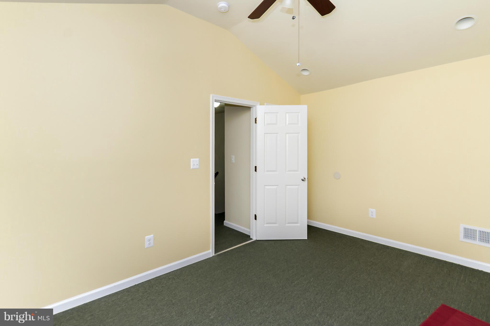 4539 Pen Lucy Road Baltimore, MD 21229 - Photo 16 of 30 Bedroom