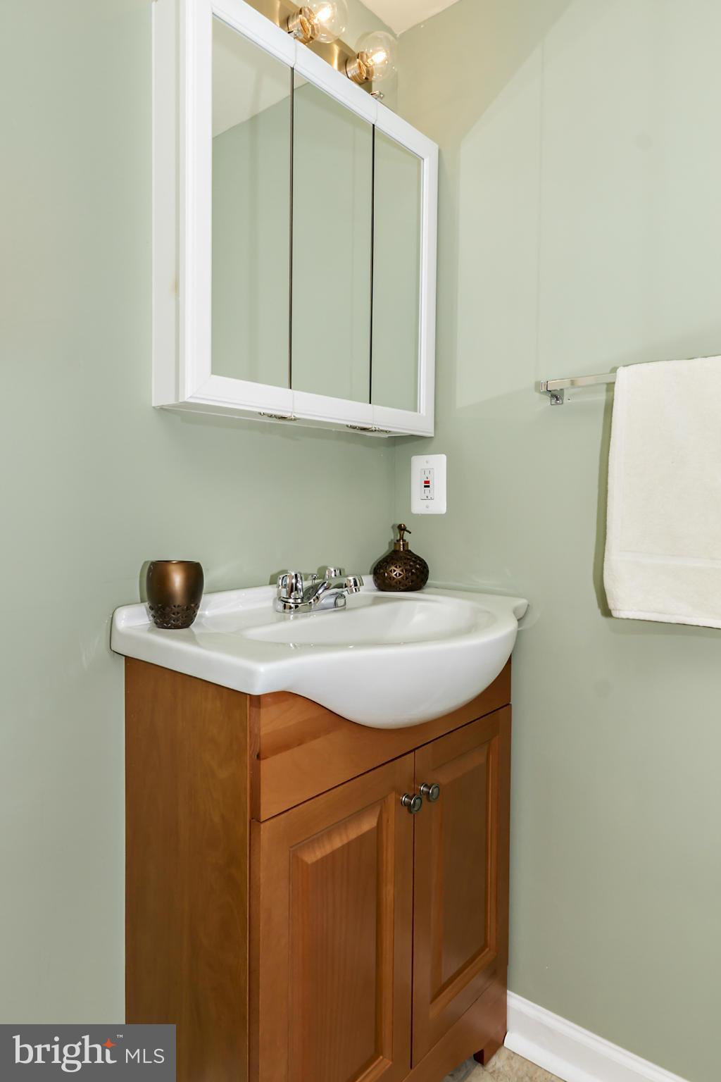 4539 Pen Lucy Road Baltimore, MD 21229 - Photo 20 of 30 Bath