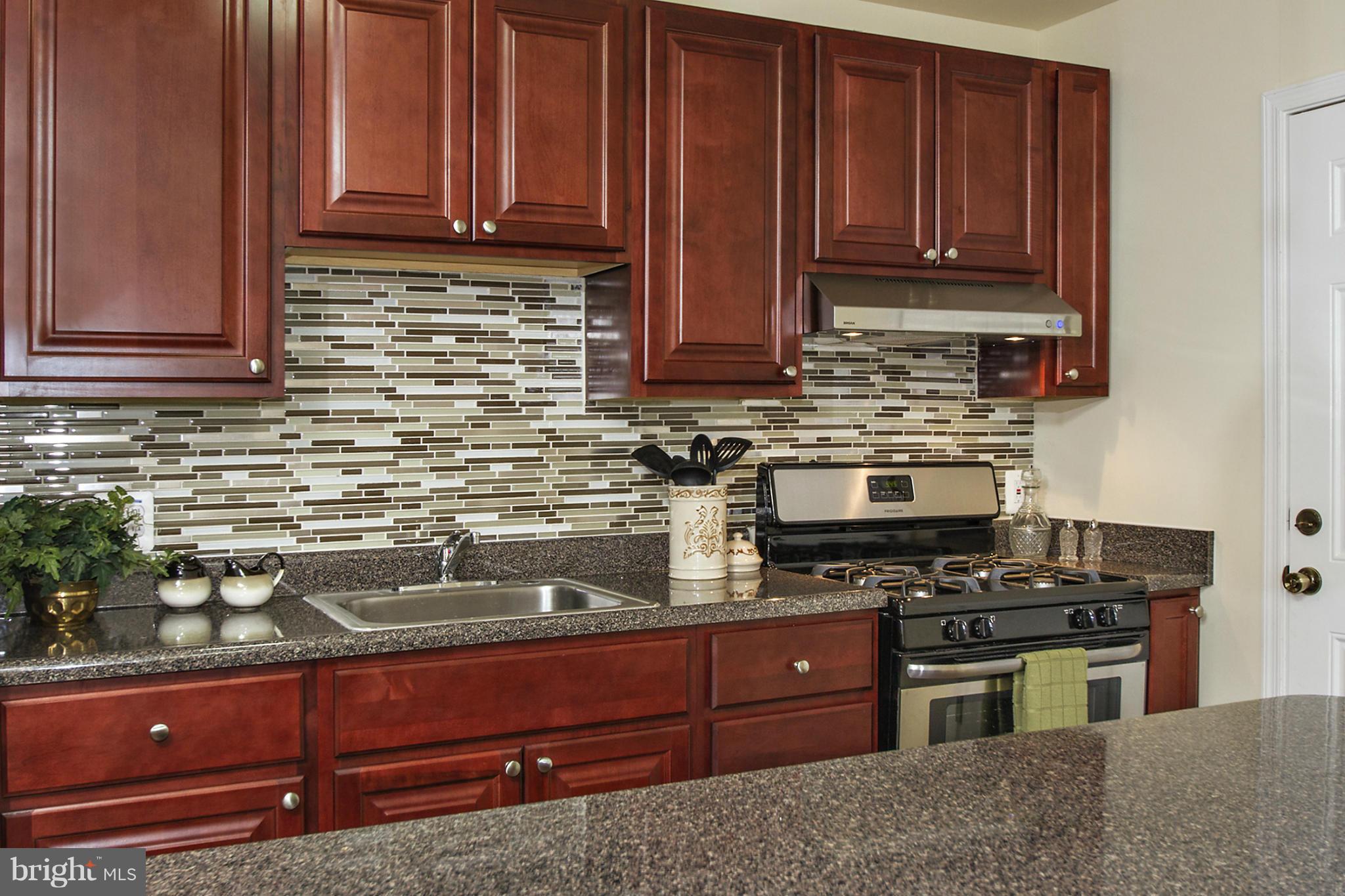4539 Pen Lucy Road Baltimore, MD 21229 - Photo 8 of 30 Kitchen