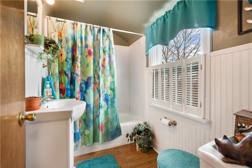 636 Greenlee Road Pittsburgh, PA 15227 - Photo 21 of 25 Gallery Image 21