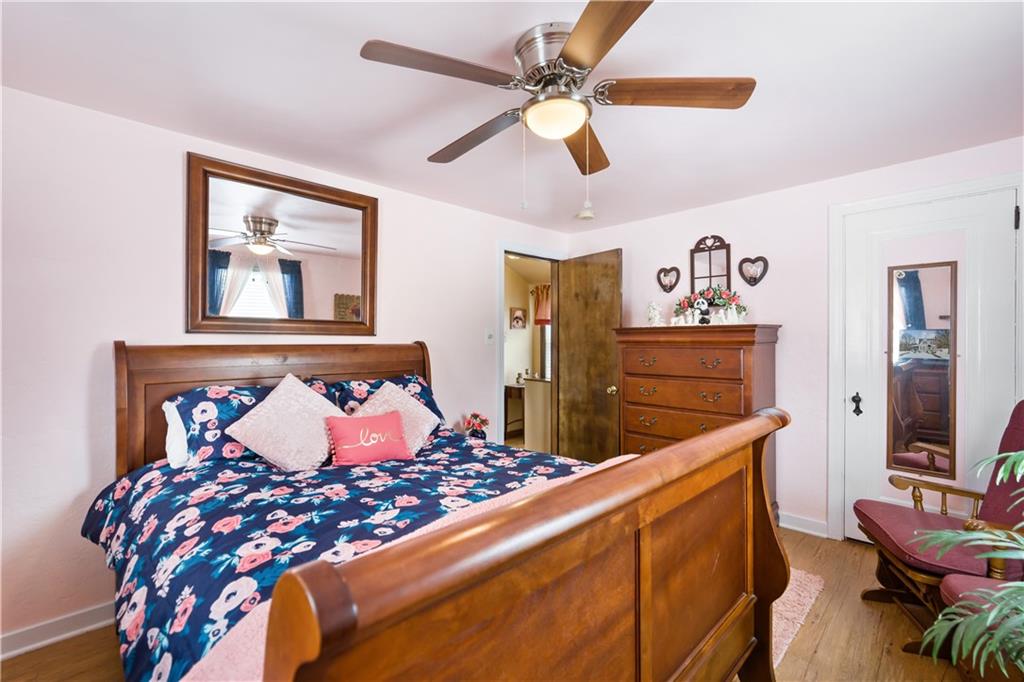 636 Greenlee Road Pittsburgh, PA 15227 - Photo 23 of 25 Gallery Image 23