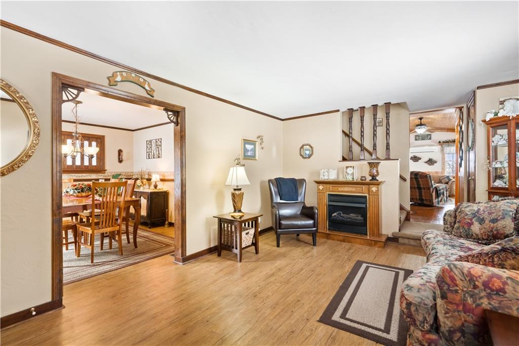 636 Greenlee Road Pittsburgh, PA 15227 - Photo 8 of 25 Gallery Image 8