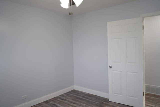 8660 Frontage Road Morton Grove, IL 60053 - Photo 15 of 31