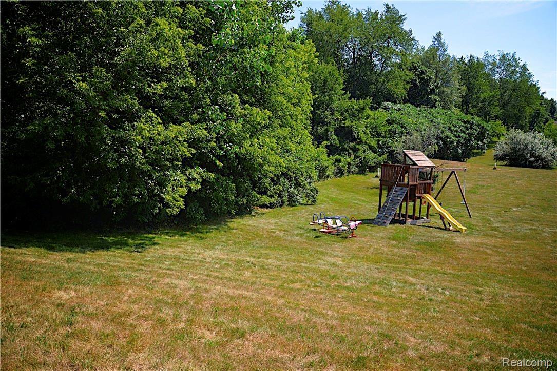 2475 Sundance Ridge Howell, MI 48843 - Photo 64 of 67 DSC_9346.jpg