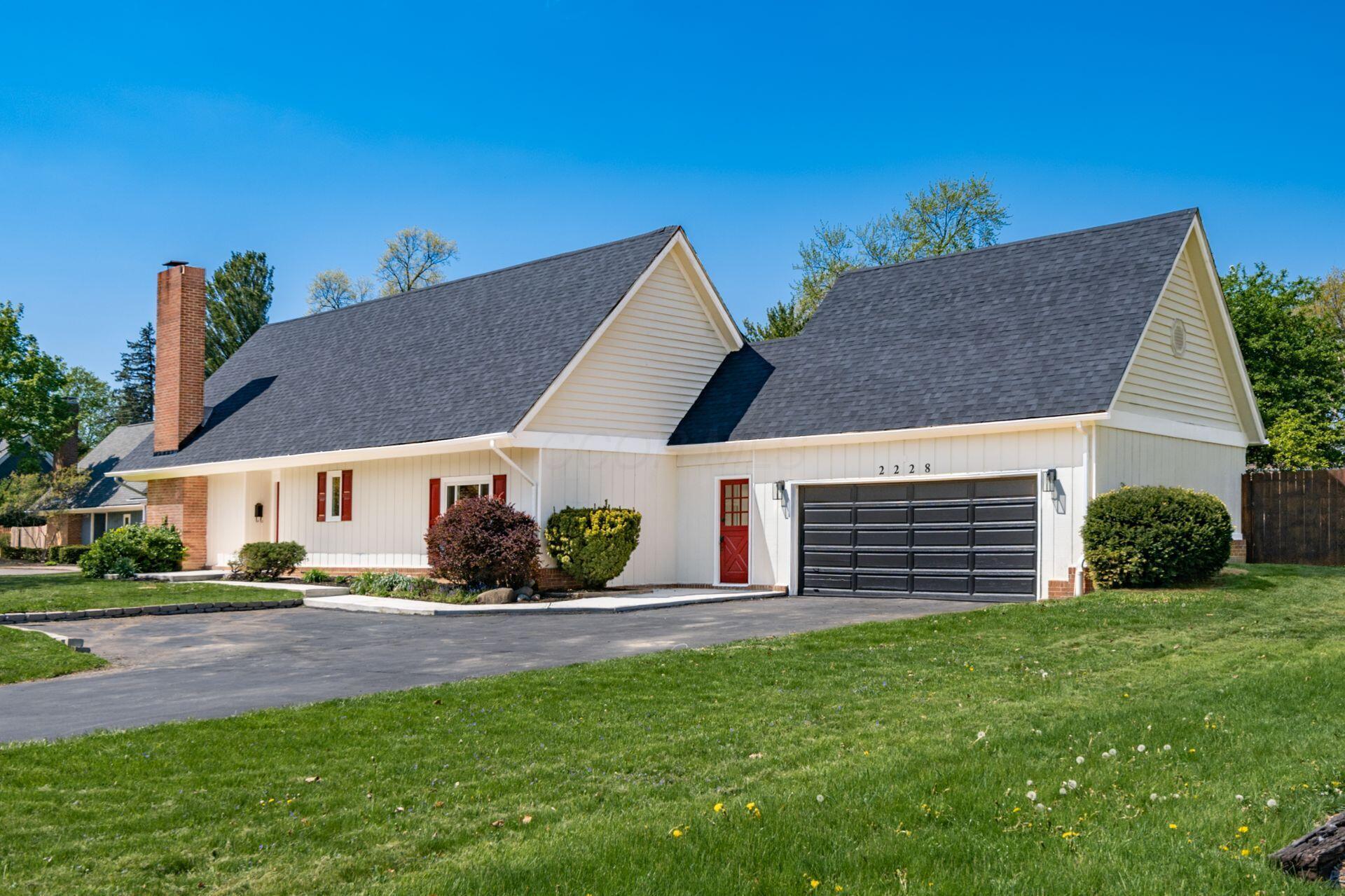 2228 McCoy Road Upper Arlington, OH 43220 - Photo 1 of 48 Exterior