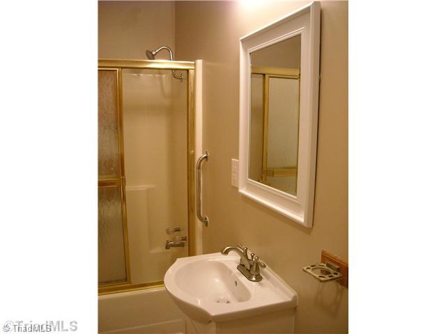 1257 Sandy Cross Road Burlington, NC 27217 - Photo 10 of 16 Master Bath/Spa.