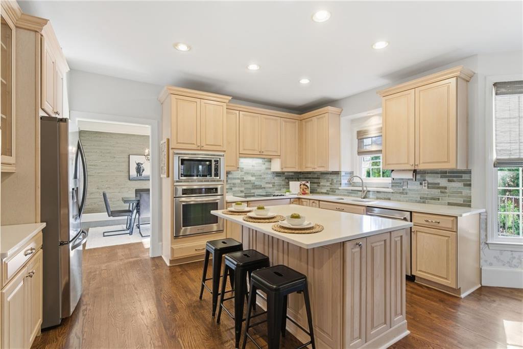 700 Doe Court Alpharetta, GA 30005 - Photo 9 of 61