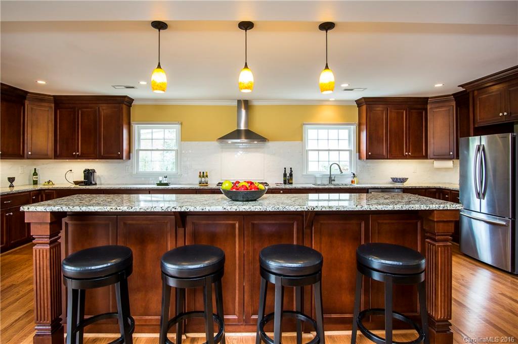 2501 Hatherly Road Charlotte, NC 28209 - Photo 12 of 24 Gallery Image 12