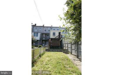 1146 Roland Heights Avenue Baltimore, MD 21211 - Photo 20 of 21 Exterior (Rear)
