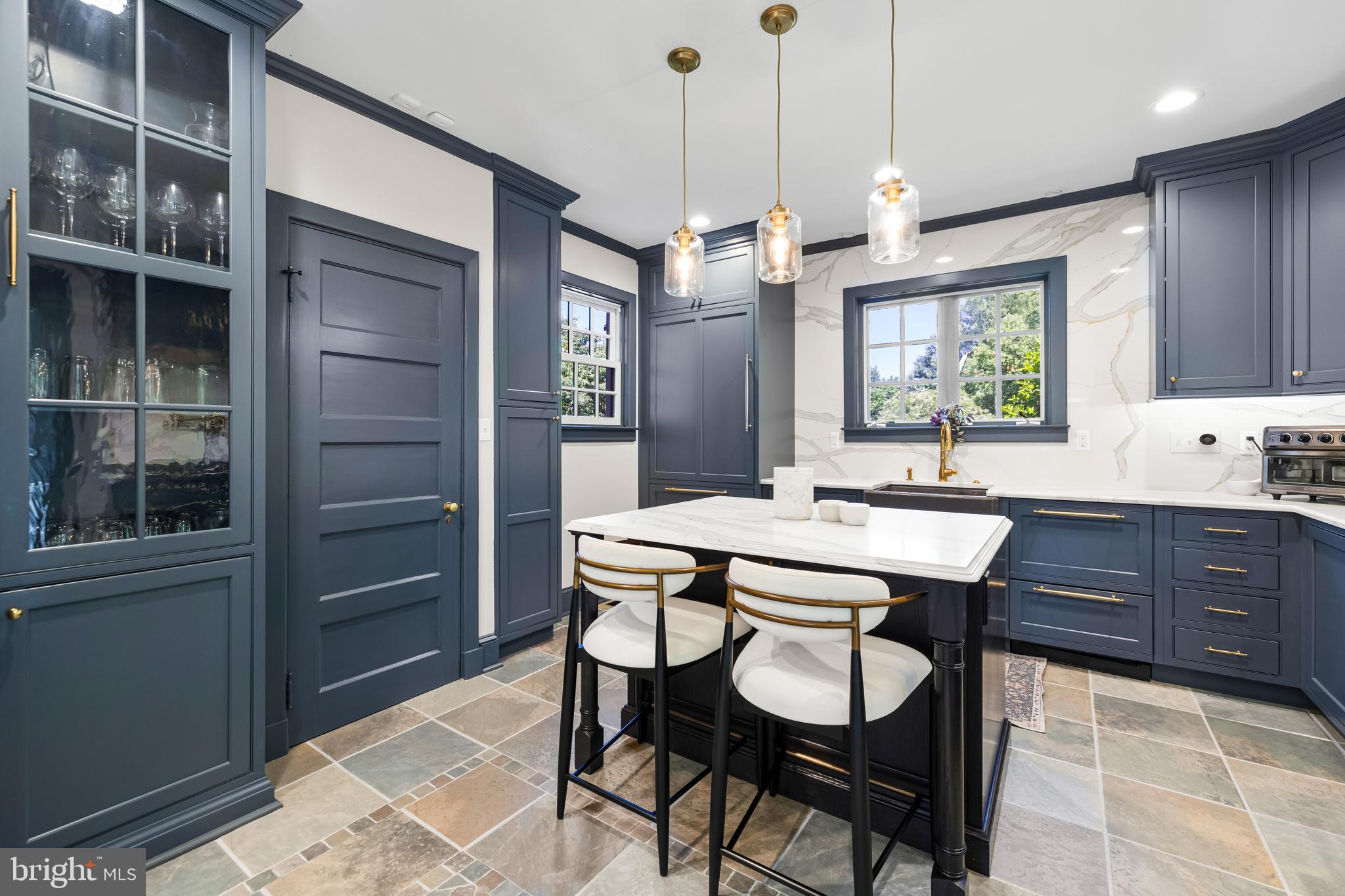 209 East Highfield Road Baltimore, MD 21218 - Photo 15 of 62 Kitchen