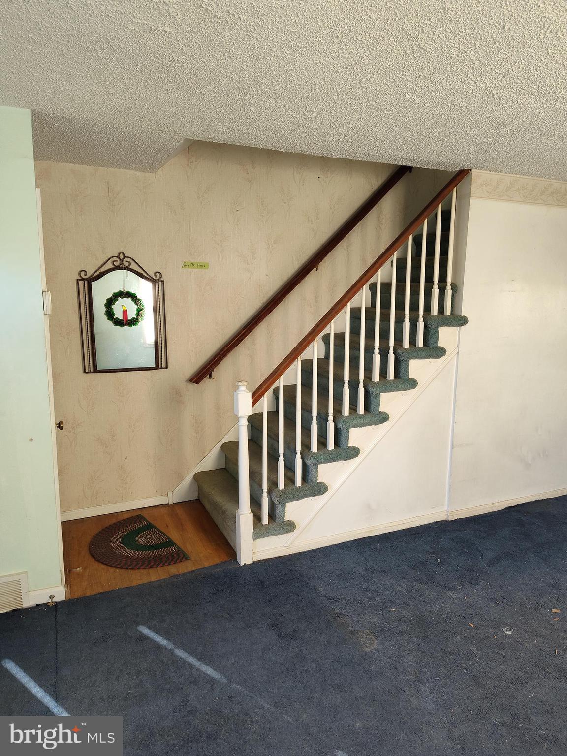 819 Grant Road Folcroft, PA 19032 - Photo 4 of 16