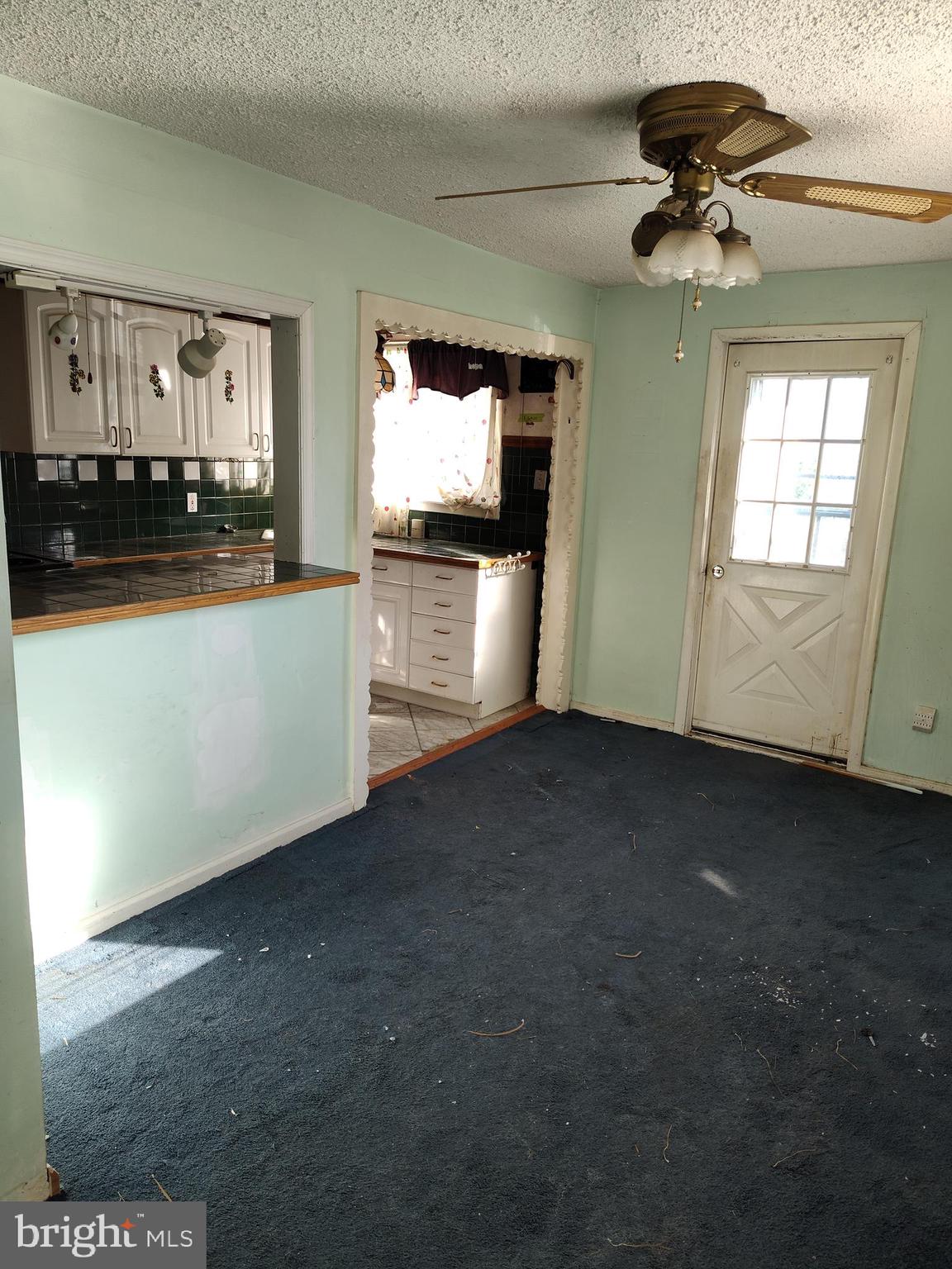 819 Grant Road Folcroft, PA 19032 - Photo 6 of 16