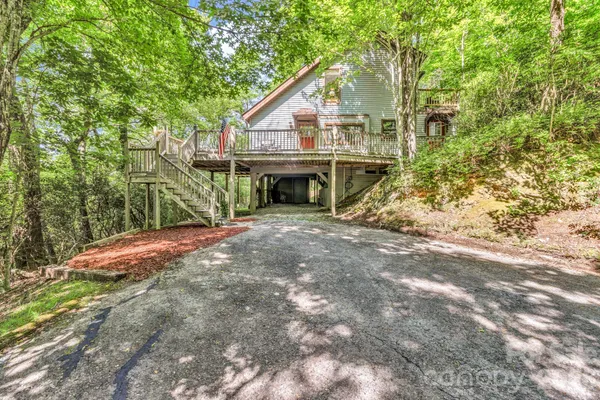 $349,900 | 571 Tsisqua Circle, Brevard, NC 28712