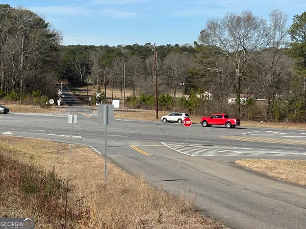 a view of a tennis court