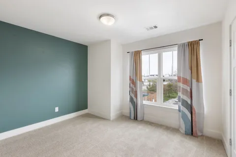 $450,000 | 318 West Mill Drive, Nashville, TN 37209