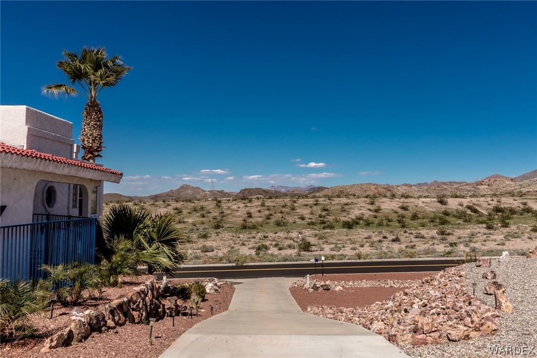 4386 Mercer Road Bullhead City, AZ 86429 - Photo 8 of 49 Gallery Image 8