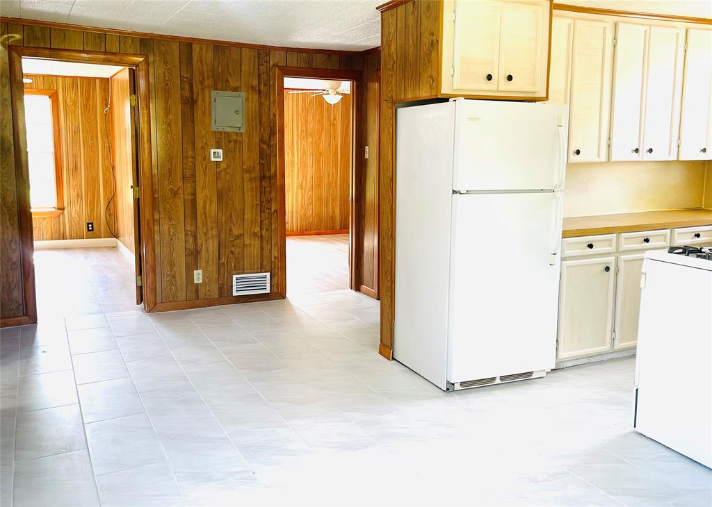 202 5 Points Road Waxahachie, TX 75165 - Photo 12 of 12 Another view of dinning area