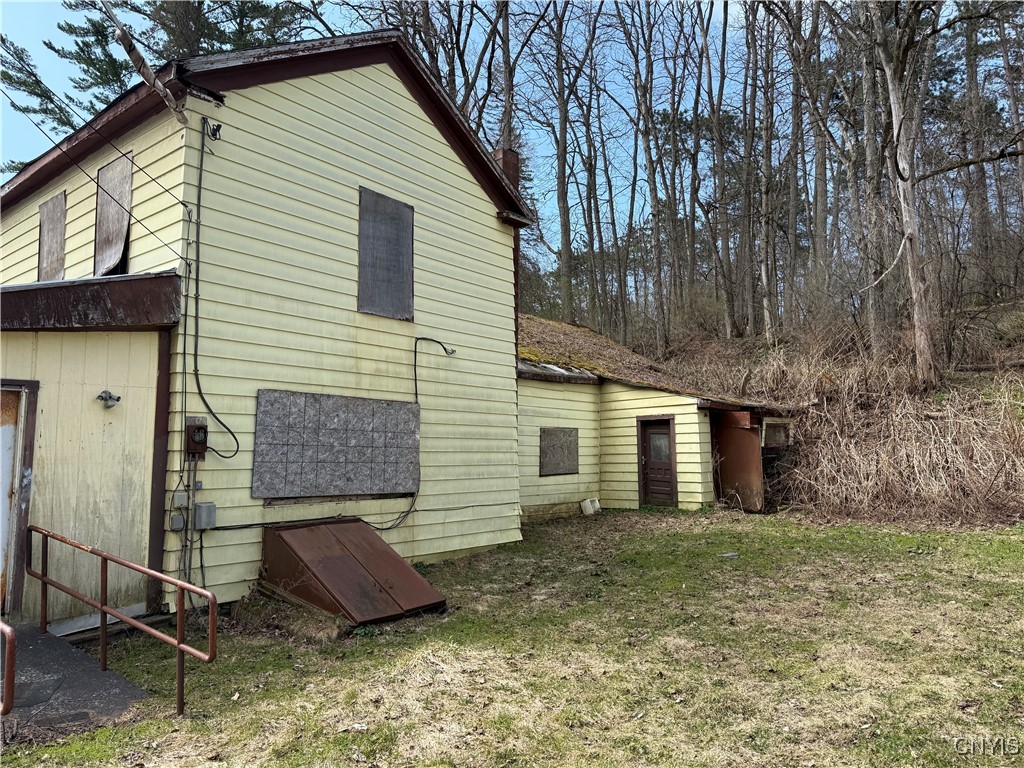 109 Augusta Road Augusta, NY 13425 - Photo 2 of 10