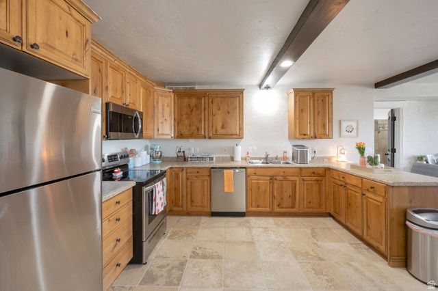 513 Southfork Drive Draper, UT 84020 - Photo 53 of 70 basement apartment kitchen