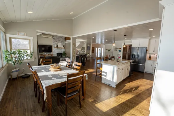 $799,900 | 24299 Co Highway 6, Detroit Lakes, MN 56501
