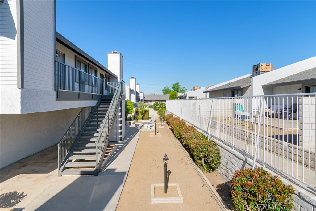 19087 Allegheny Road Apple Valley, CA 92307 - Photo 26 of 47