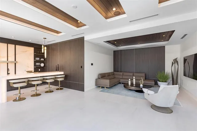 $11,500,000 | 2733 Northeast 16th Street, Fort Lauderdale, FL 33305