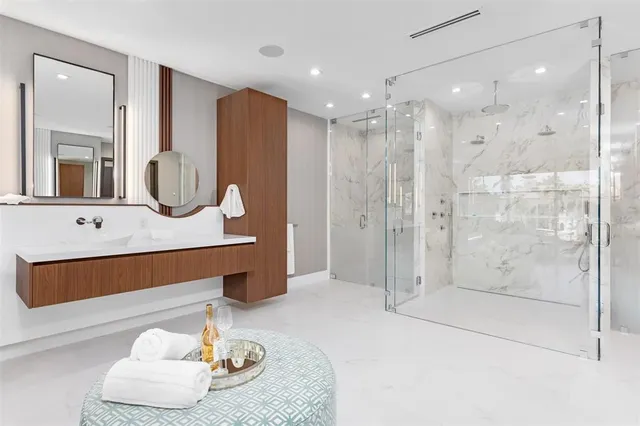 $11,500,000 | 2733 Northeast 16th Street, Fort Lauderdale, FL 33305