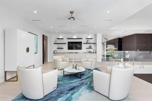 $11,500,000 | 2733 Northeast 16th Street, Fort Lauderdale, FL 33305