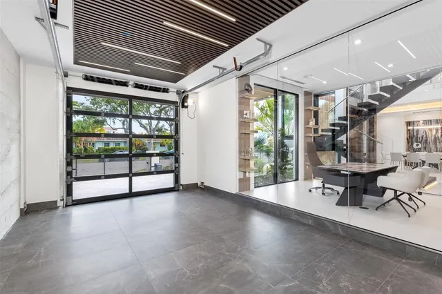 $11,500,000 | 2733 Northeast 16th Street, Fort Lauderdale, FL 33305