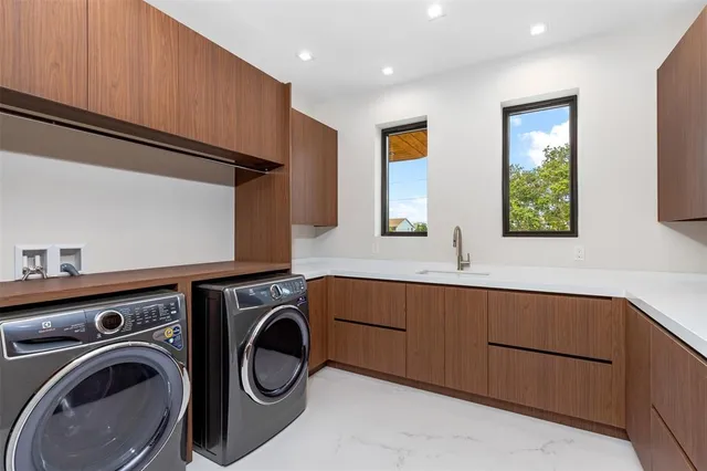 $11,500,000 | 2733 Northeast 16th Street, Fort Lauderdale, FL 33305