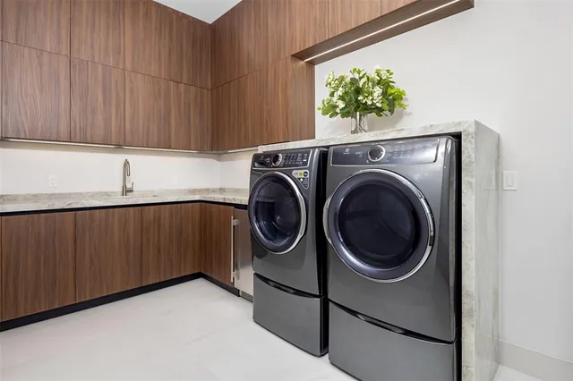 $11,500,000 | 2733 Northeast 16th Street, Fort Lauderdale, FL 33305