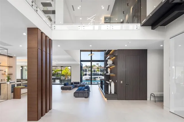 $11,500,000 | 2733 Northeast 16th Street, Fort Lauderdale, FL 33305