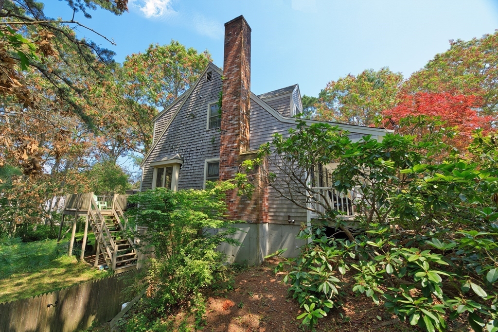 7 Dana Road Sandwich, MA 02644 - Photo 6 of 40 Gallery Image 6