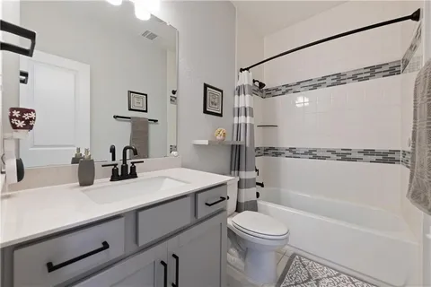 $594,500 | 7117 Jument Drive, Austin, TX 78738