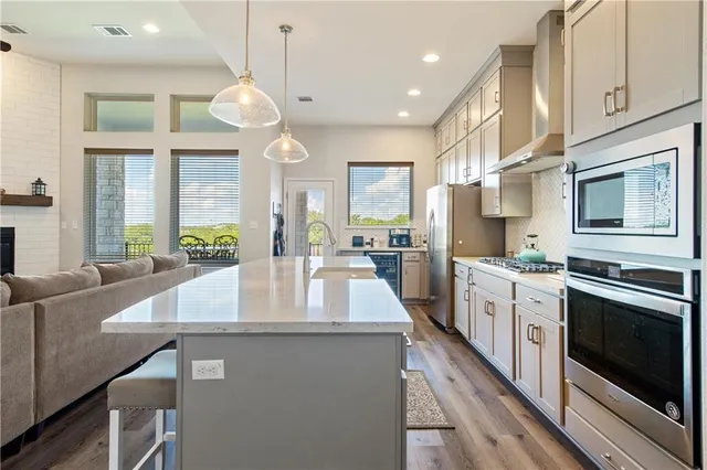 $585,000 | 7117 Jument Drive, Austin, TX 78738