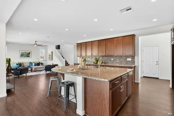 $750,000 | 1535 Arlington Court, Dixon, CA 95620