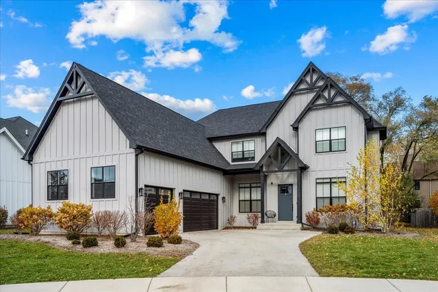 $1,399,000 | 1560 Samanthas Way, Deerfield, IL 60015