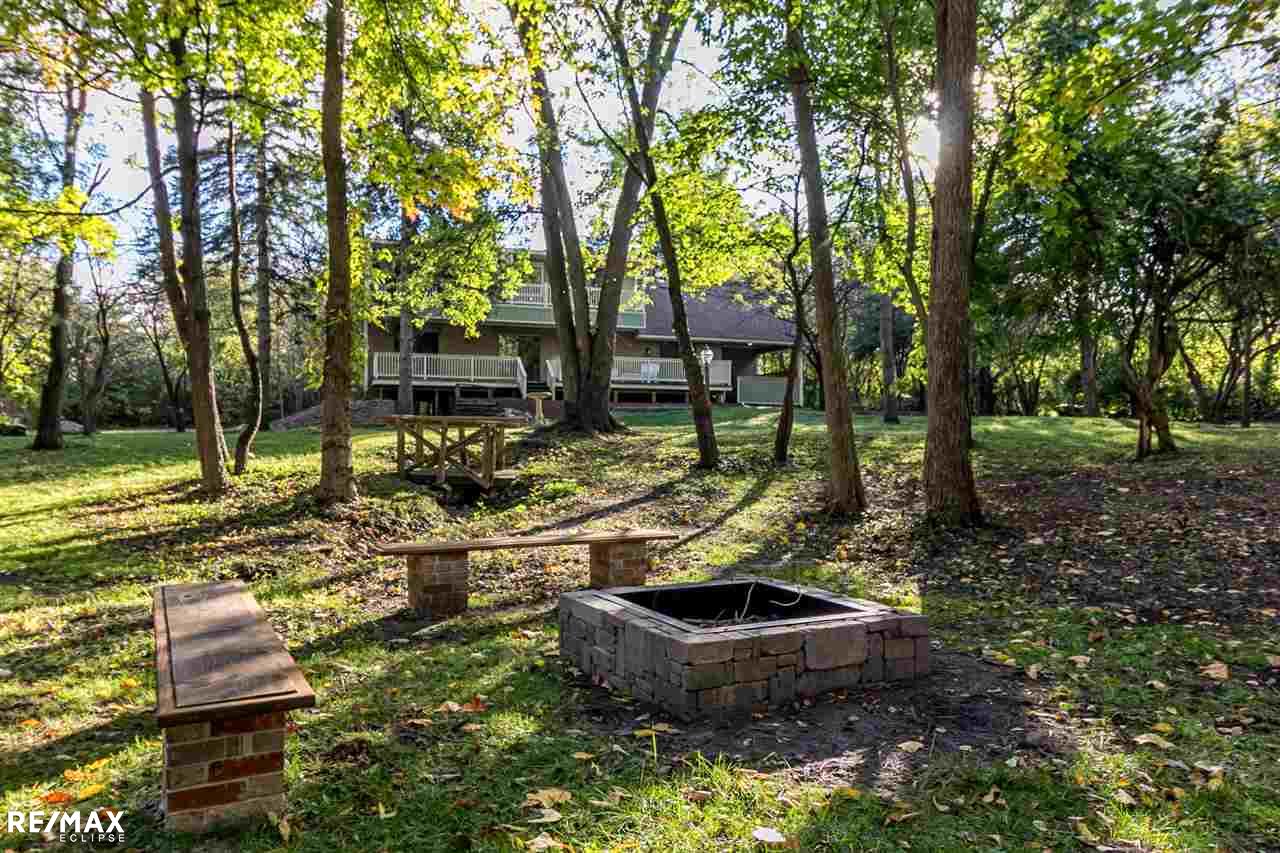 156 Shadywood Road Rochester, MI 48307 - Photo 36 of 43 31362934-35.JPG