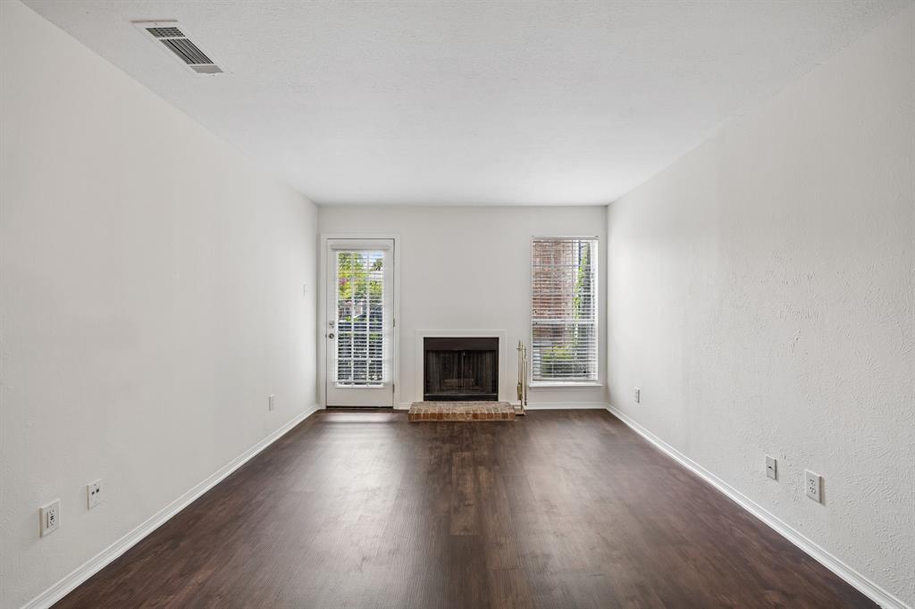 18333 Roehampton Drive, Unit 315 Dallas, TX 75252 - Photo 4 of 30