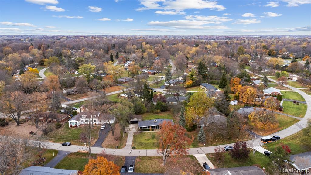 27870 Peppermill Road Farmington Hills, MI 48331 - Photo 53 of 59