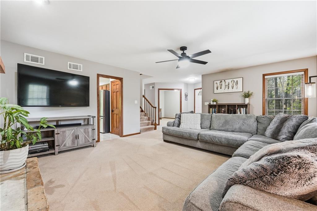 143 West Cruikshank Road Butler, PA 16002 - Photo 6 of 41