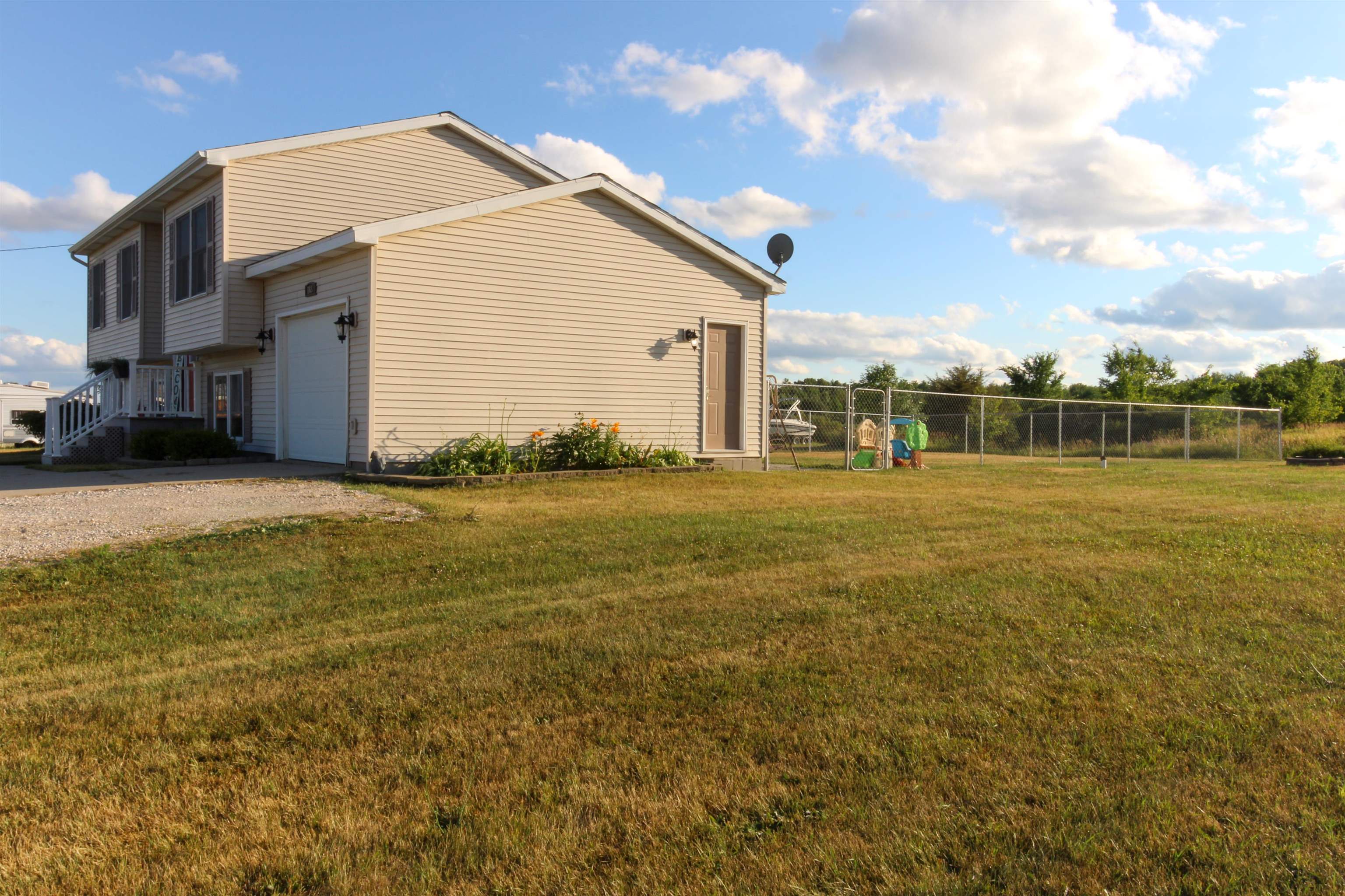 765 North Gilmore Road Mount Pleasant, MI 48858 - Photo 2 of 20 1902610-1.JPG